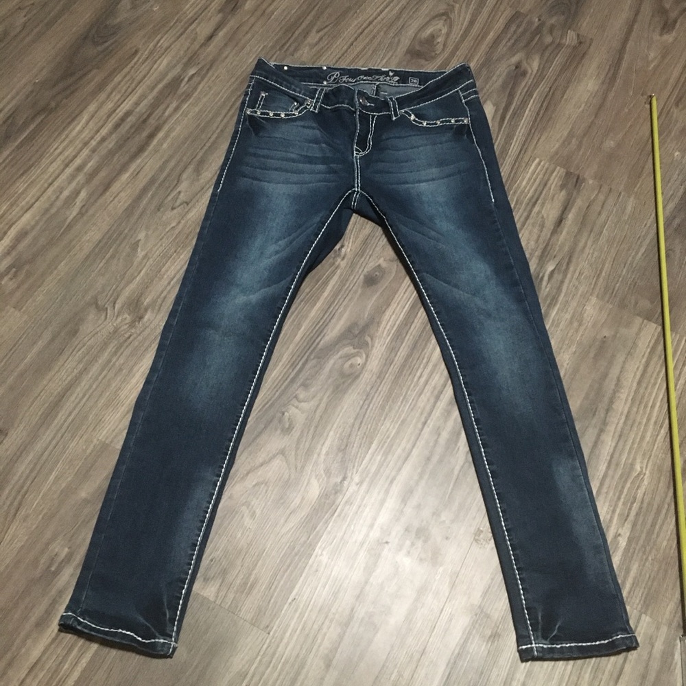 P4 : 13 jeans size 28